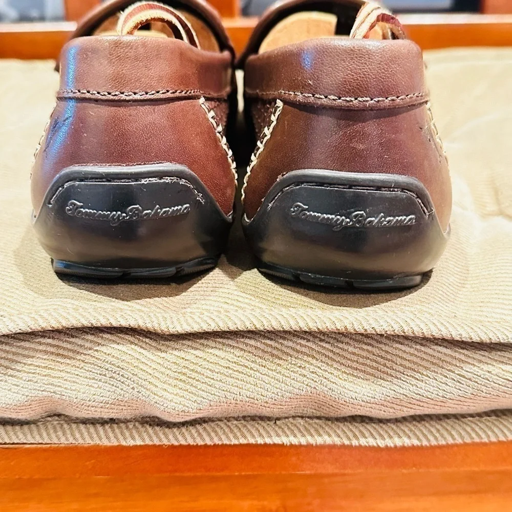 Tommy Bahama Orson Venetian Woven Leather Drivers.
